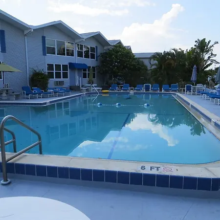 Dolphin Inn